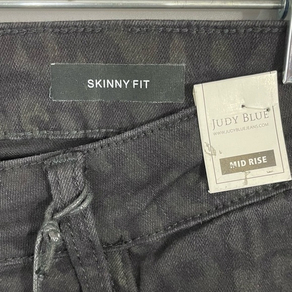 Judy Blue Plus Skinny Fit Black Cheetah Animal Print Jeans NWT - Picture 7 of 12